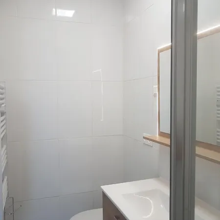 1b App A Neuf Equipe Apartment Tourcoing